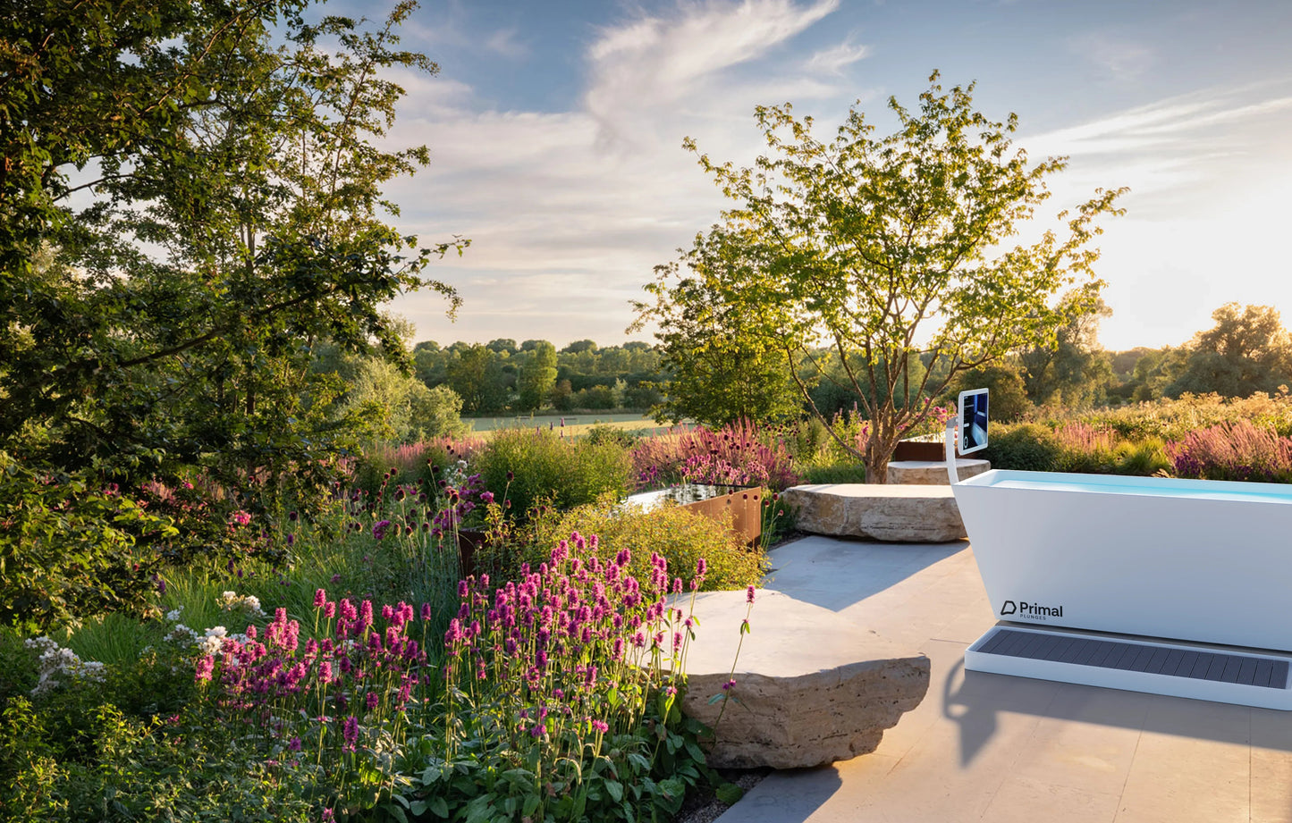 Blizzard Cold Plunge Tub with PrimalOS Smart Touchscreen